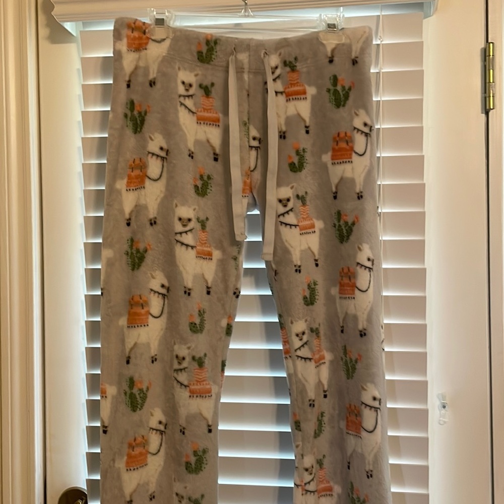 Daydream by Berkshire Home fleece pajama pants Size small women’s